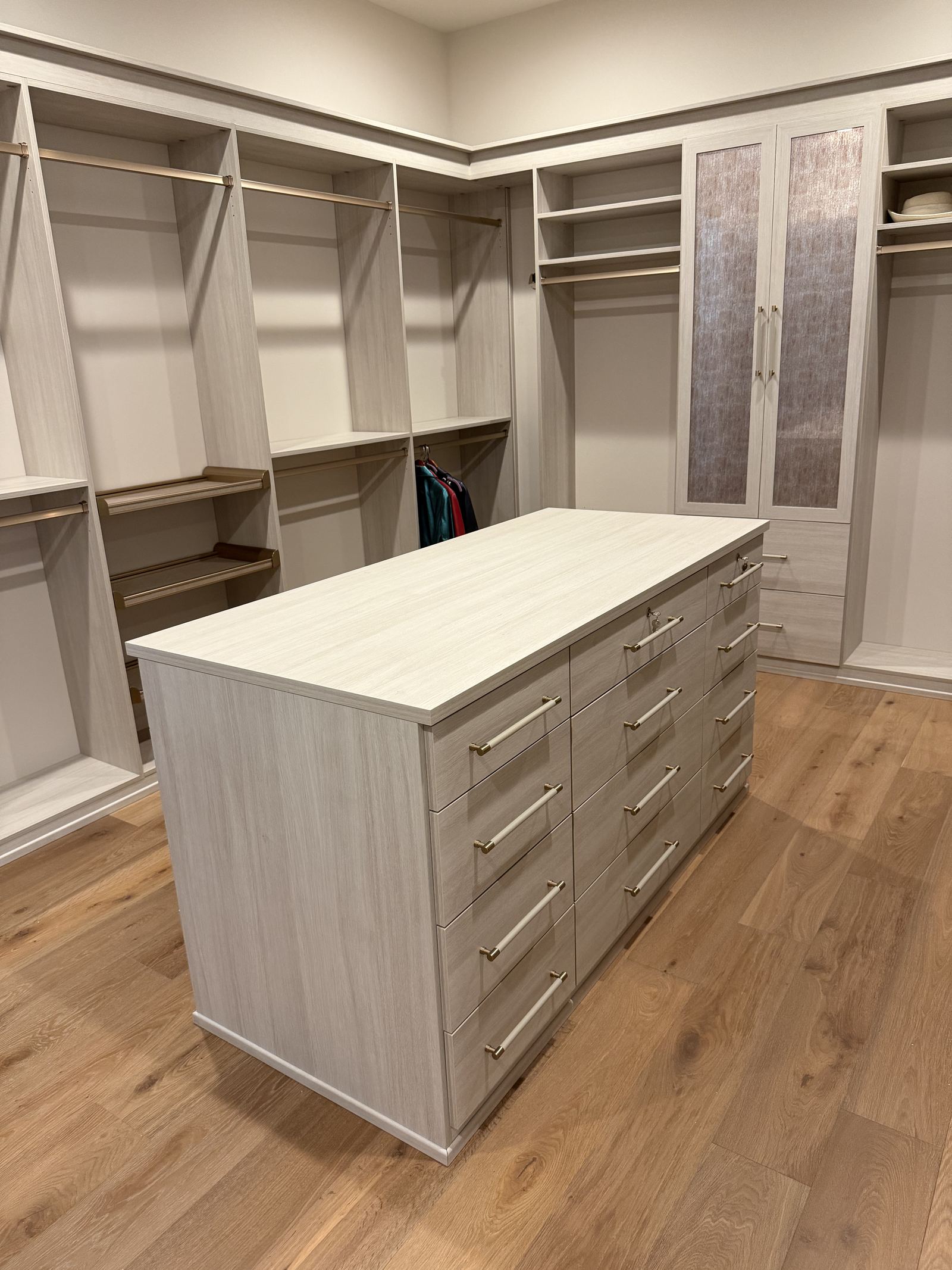 Custom Closets detail by Blue Ridge Carpenters