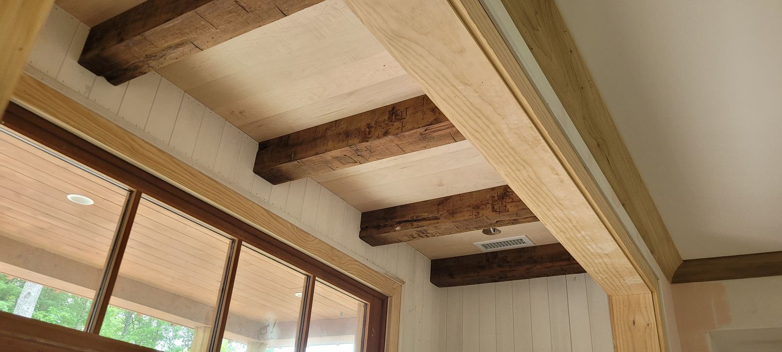 Reclaimed Beam & T&G Ceilings — detail 5